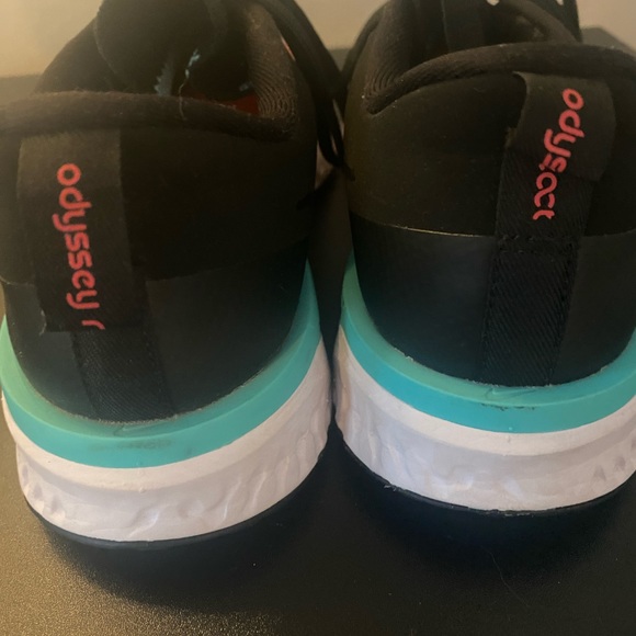 Nike Odyssey React running shoes 7.5 - Picture 3 of 5